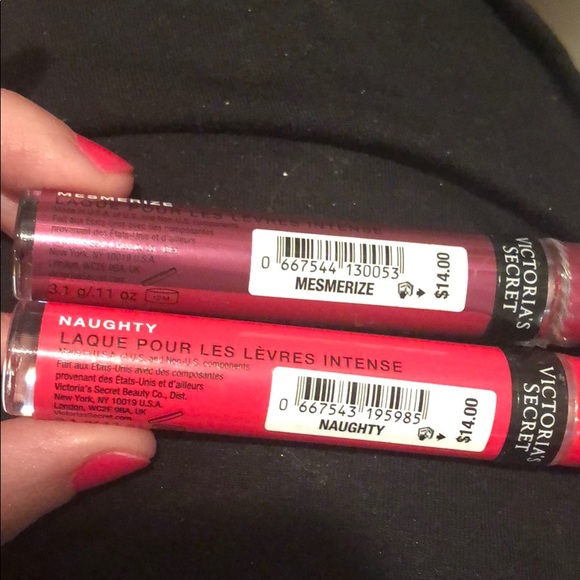 NWT- Victoria’s Secret lipstick - Picture 2 of 2